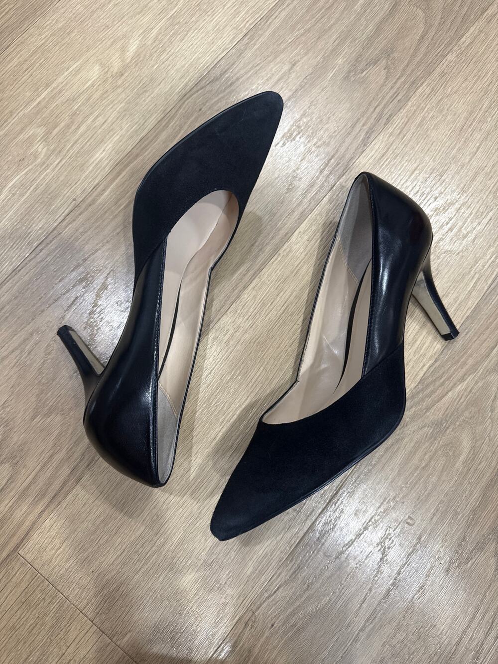 Cole Haan Black Suede and Leather Pointed Toe Heels Size 10